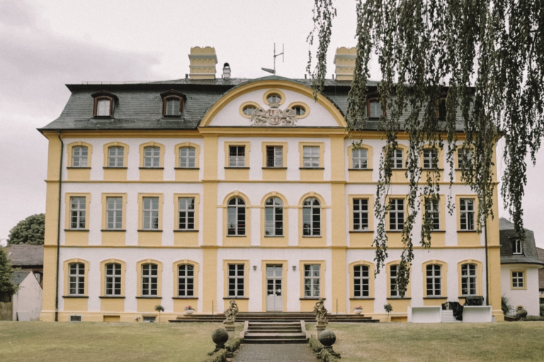 Hochzeit auf Schloss Jägersburg – unsere Hochzeitslocation Empfehlung